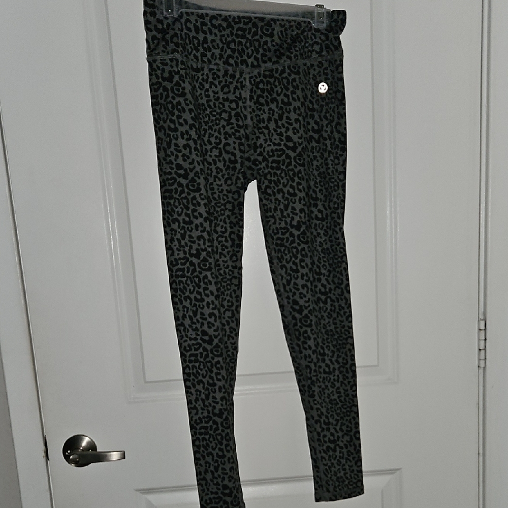 Leopard Print Yogo Leggings Small
